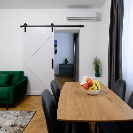 Dacia Apartment Bucharest
