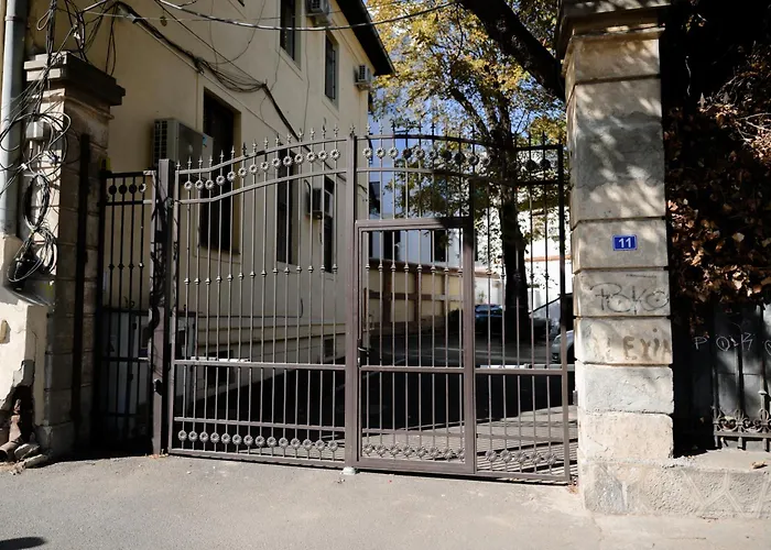 Dacia * Βουκουρέστι